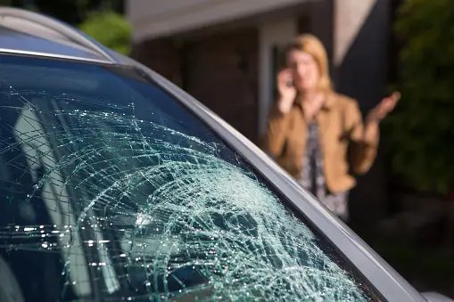 can-a-windshield-crack-be-too-big-to-repair-identifying-when-replacement-is-necessary