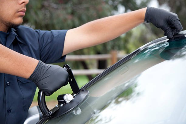 Windshield Repair Santa Paula, CA - Expert Auto Glass Repair & Replacement Services with Ventura Mobile Auto Glass